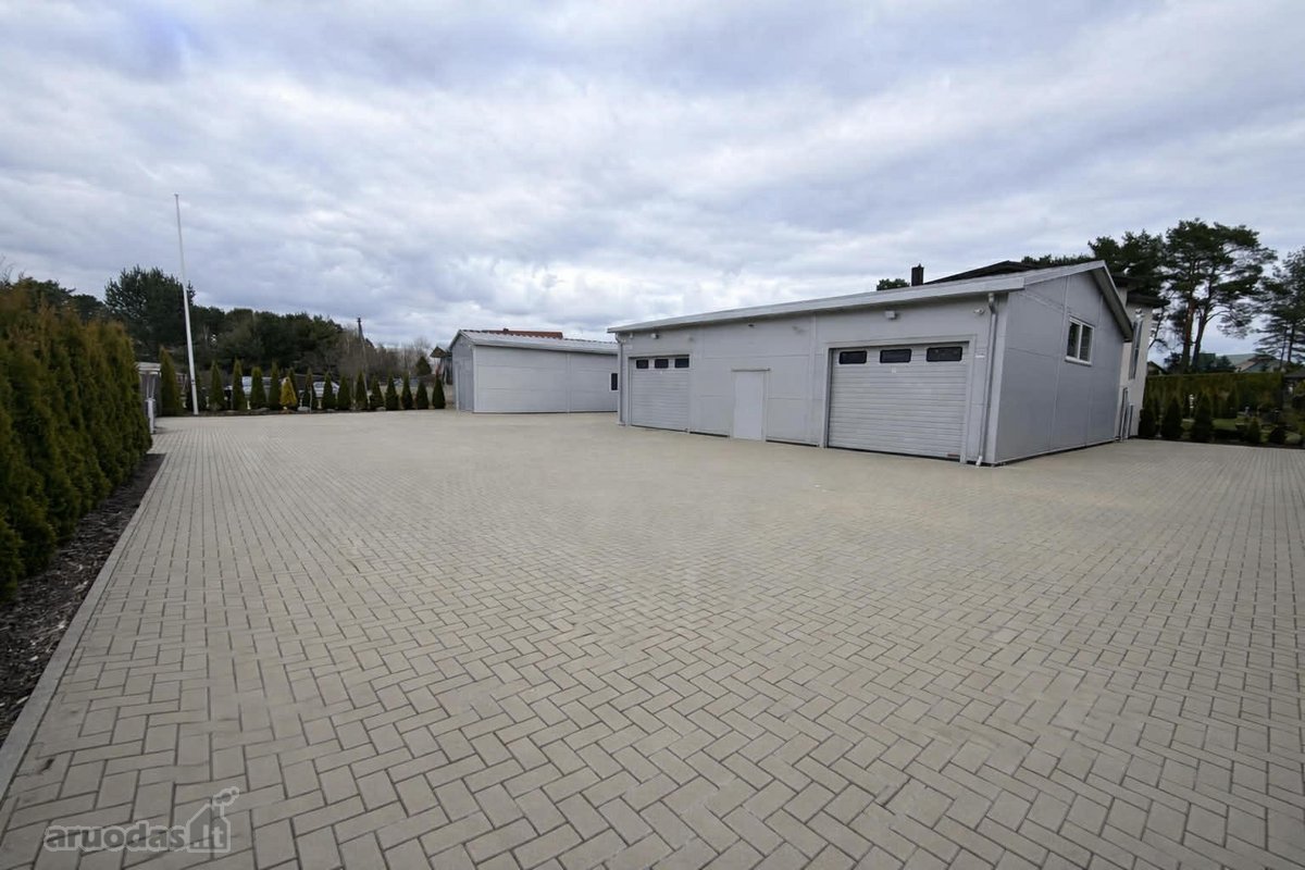 Nuomojamos Komercinės Patalpos – 240 kv.m. - nuotraukos Nr. 2