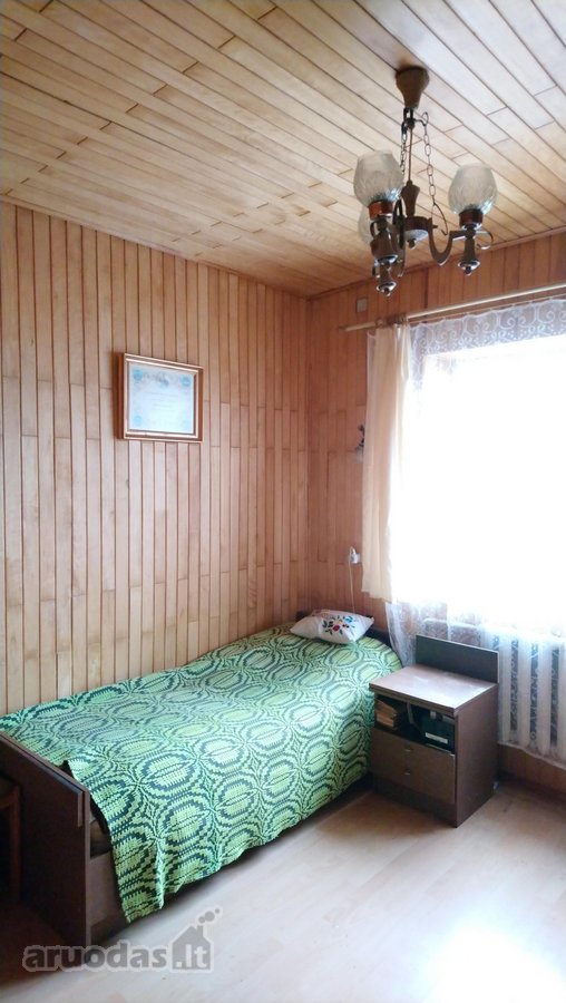 Parduodama namas su garažu ir ūkiniais - nuotraukos Nr. 2