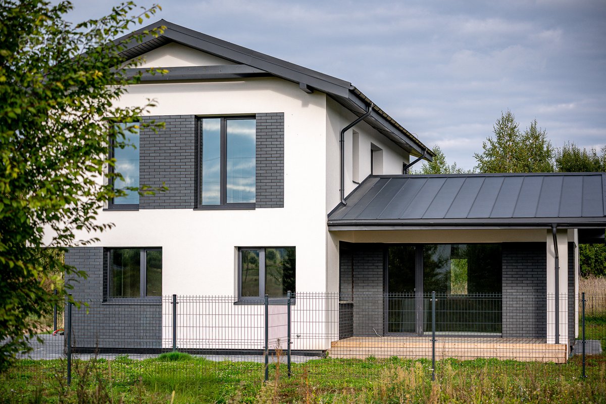 Erdvus 175 M² Vienbutis Namas Su Garažu Ir 10 - nuotraukos Nr. 4