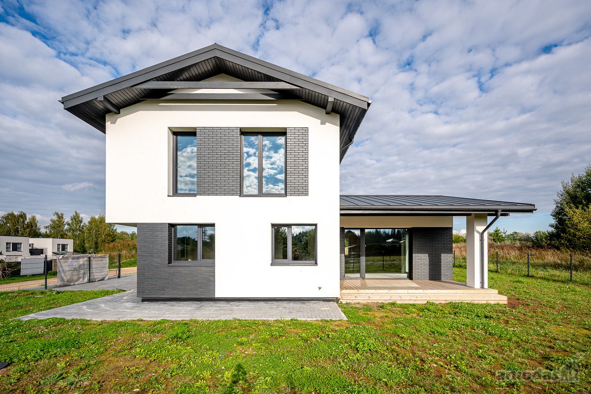 Erdvus 175 M² Vienbutis Namas Su Garažu Ir 10 - nuotraukos Nr. 8