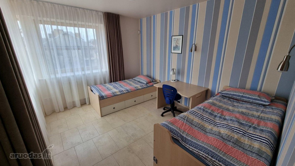 Išnuomojamas erdvus 3 kambarių butas šalia - nuotraukos Nr. 9