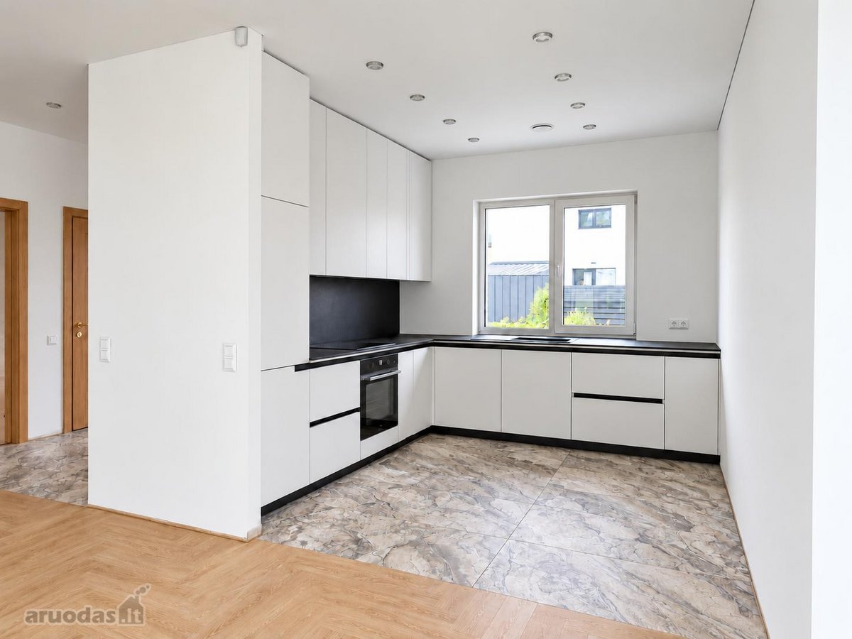 Parduodamas Įrengtas Kotedžas 102 m2, Su - nuotraukos Nr. 12