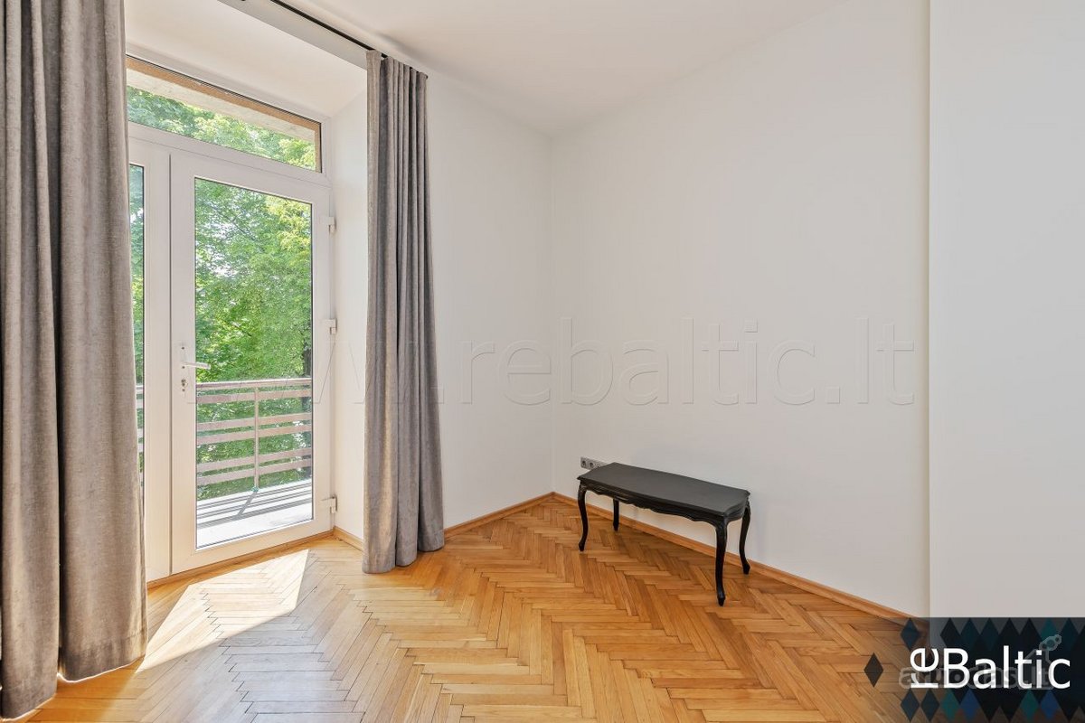 Naujai suremontuotas prestižinis trijų - nuotraukos Nr. 21