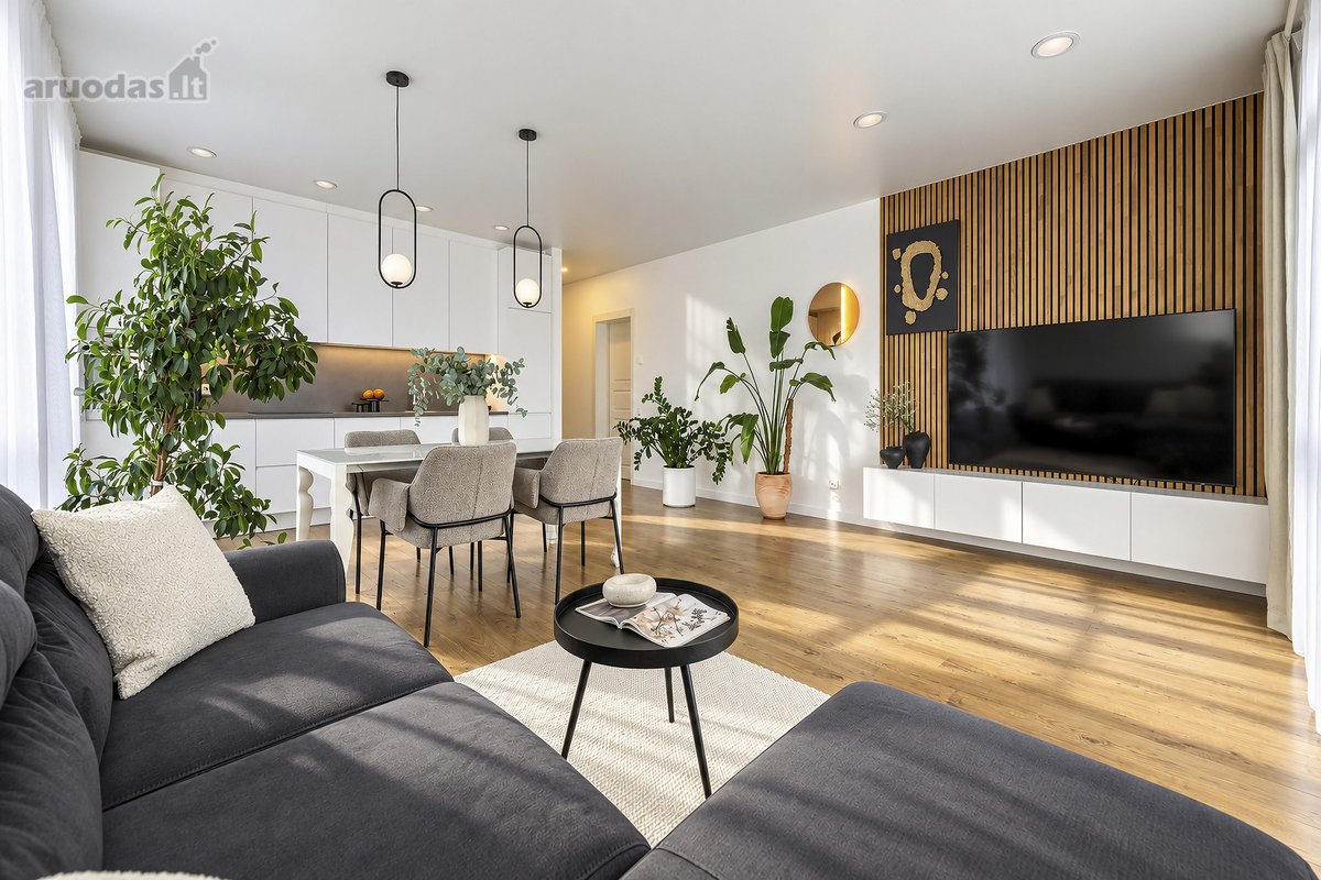 Parduodamas erdvus 3 kambarių, 72.69 m² butas - nuotraukos Nr. 2