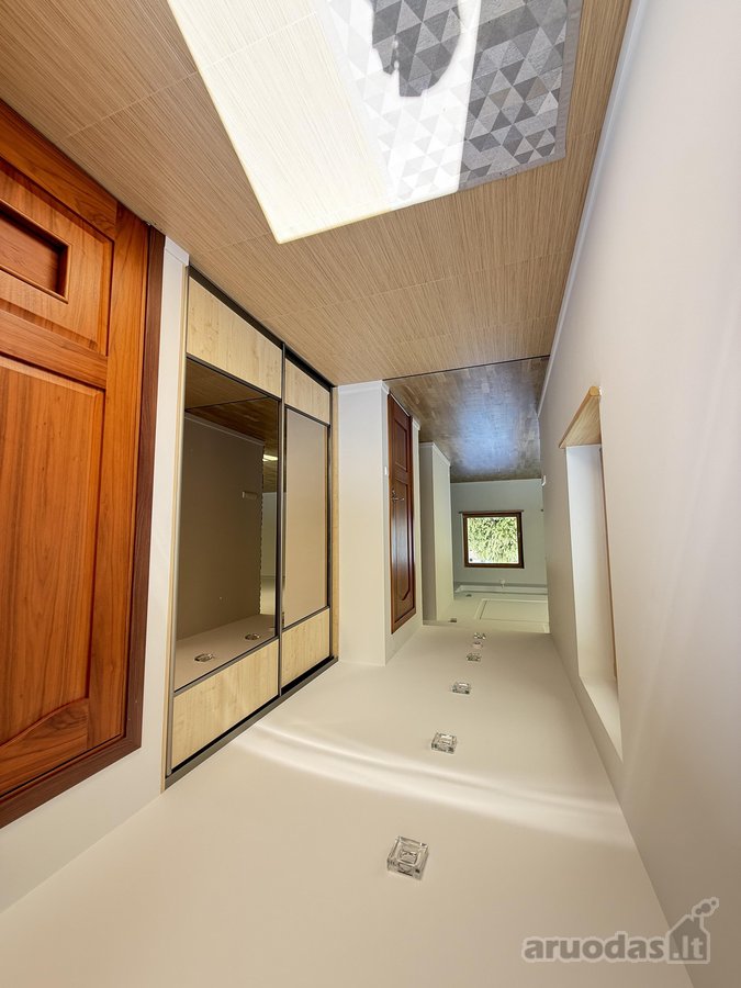 180 m² gyvenamasis namas su net 43 arų sklypu - nuotraukos Nr. 16