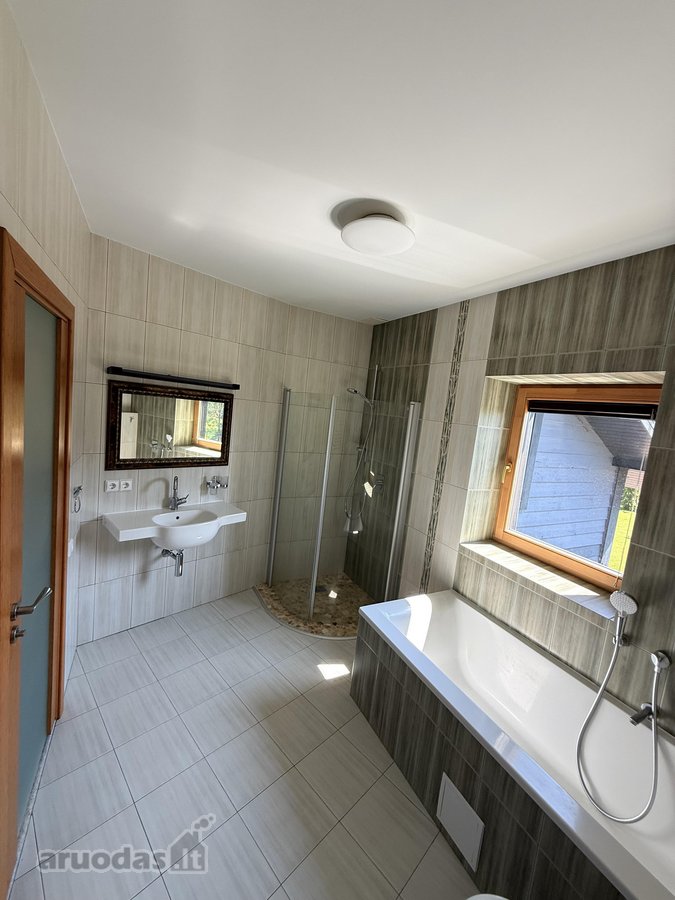 180 m² gyvenamasis namas su net 43 arų sklypu - nuotraukos Nr. 31