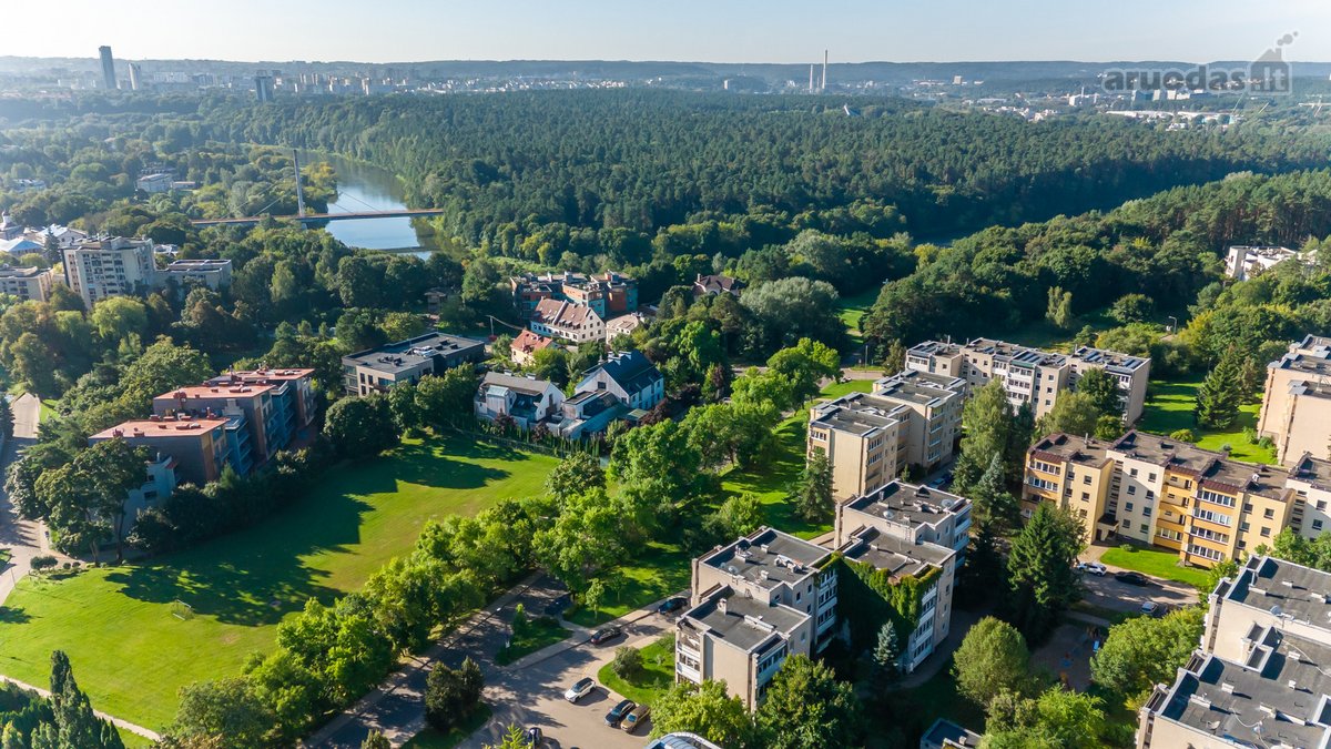 Parduodamas Išskirtinai Erdvus 5 Kambarių - nuotraukos Nr. 40