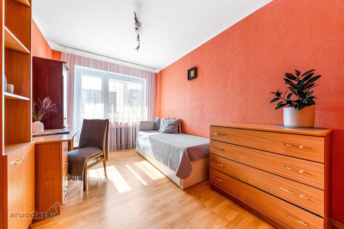 Parduodamas tvarkingas 3 kambarių (galima - nuotraukos Nr. 15