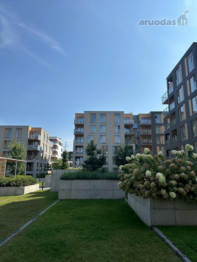 Parduodamas jaukus ir šviesus 3 kambarių - nuotraukos Nr. 28