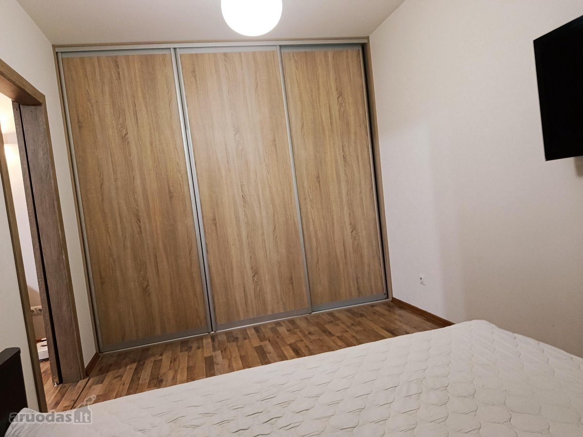 Butas yra šiltas, nenugyventas, langai į - nuotraukos Nr. 5