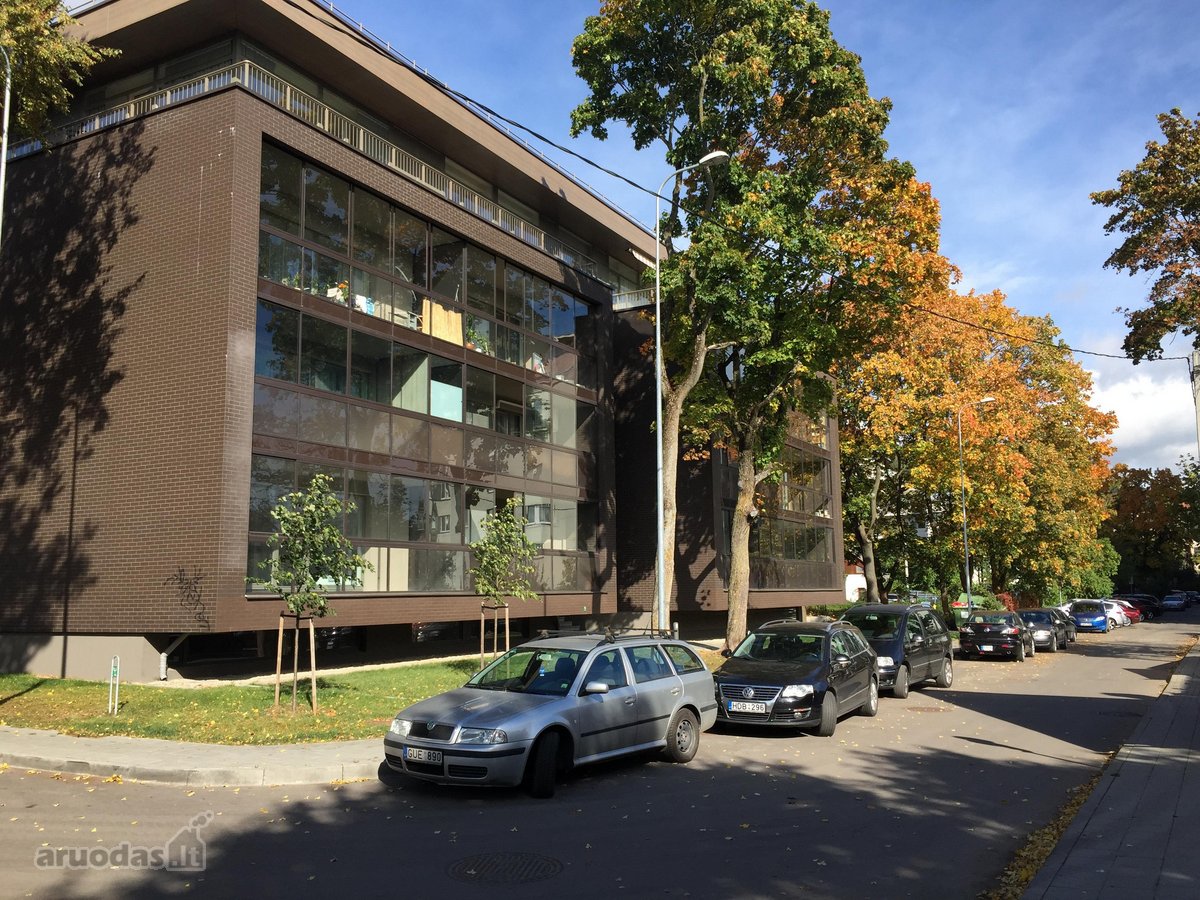 Nuomuojamas naujai įrengtas 3 kambarių 95m2 - nuotraukos Nr. 16