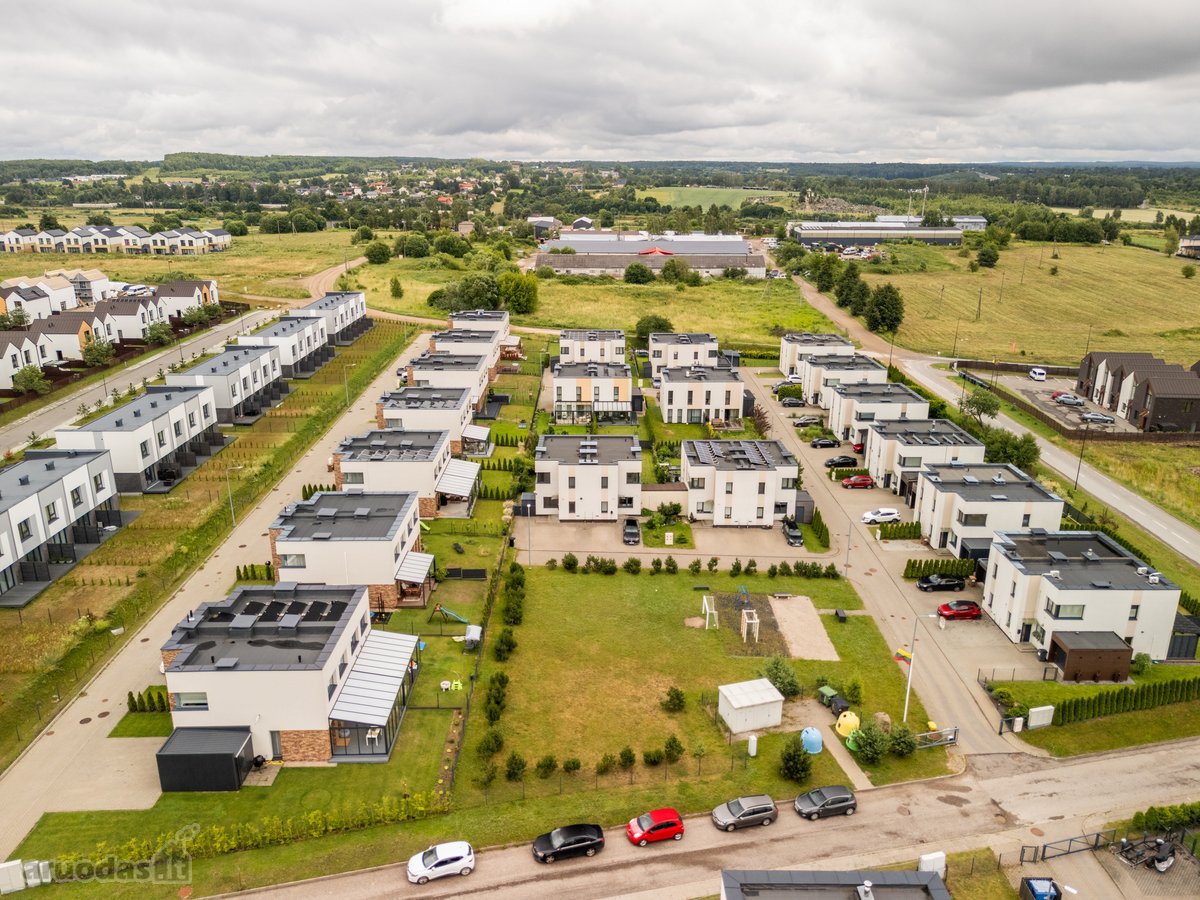 Parduodamas pilnai įrengtas 115 m² kotedžas - nuotraukos Nr. 42