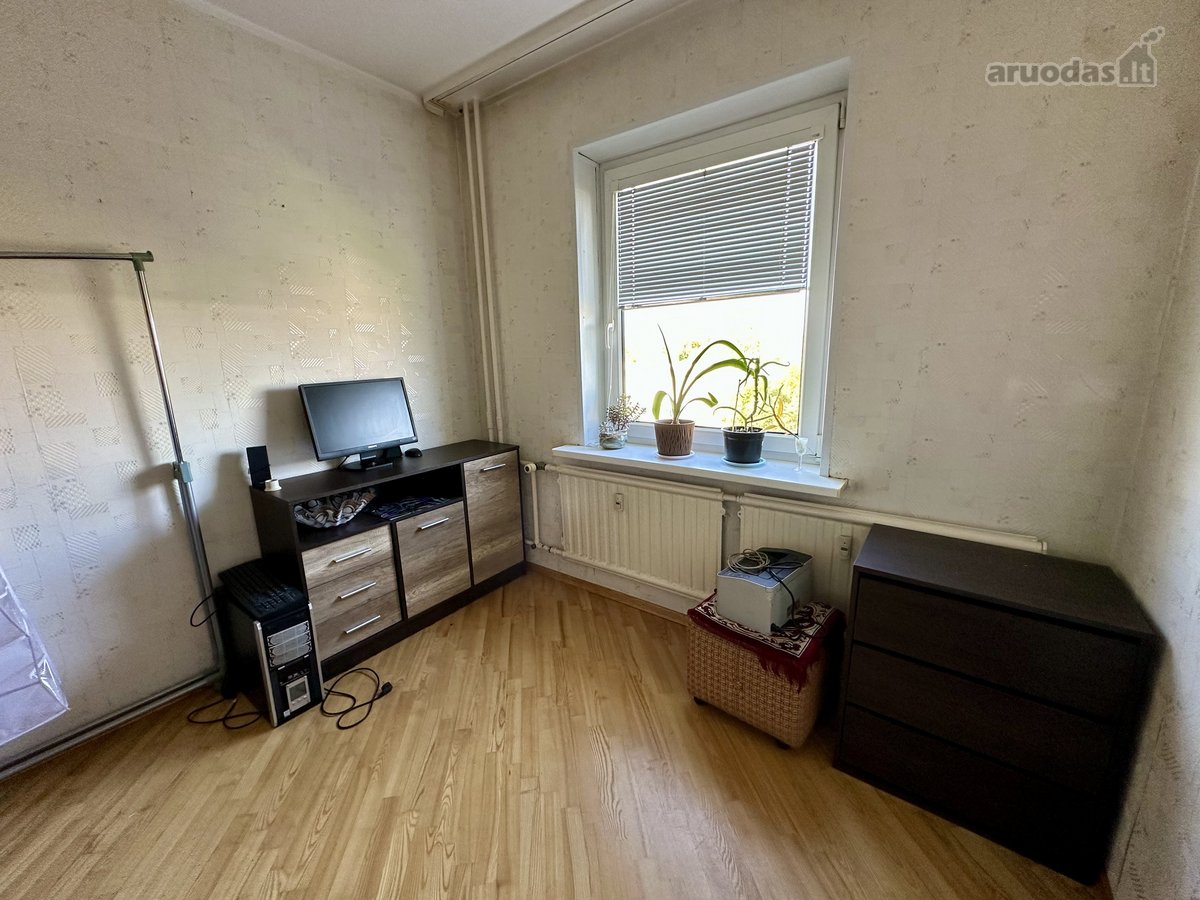 Šalia Pc "Mega" tvarkingas trijų kmb. butas - nuotraukos Nr. 11