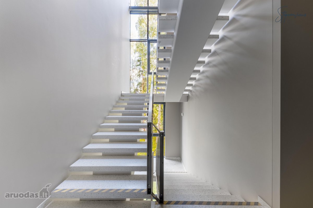 Parduodamas erdvus 65 m² butas vienoje - nuotraukos Nr. 15