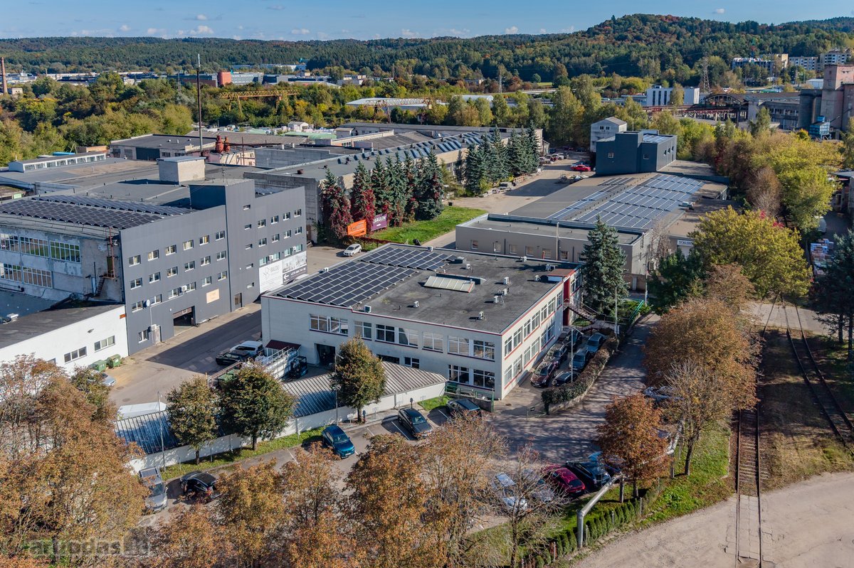 Nuomojamos 18 kv.m. patalpos patogioje - nuotraukos Nr. 12