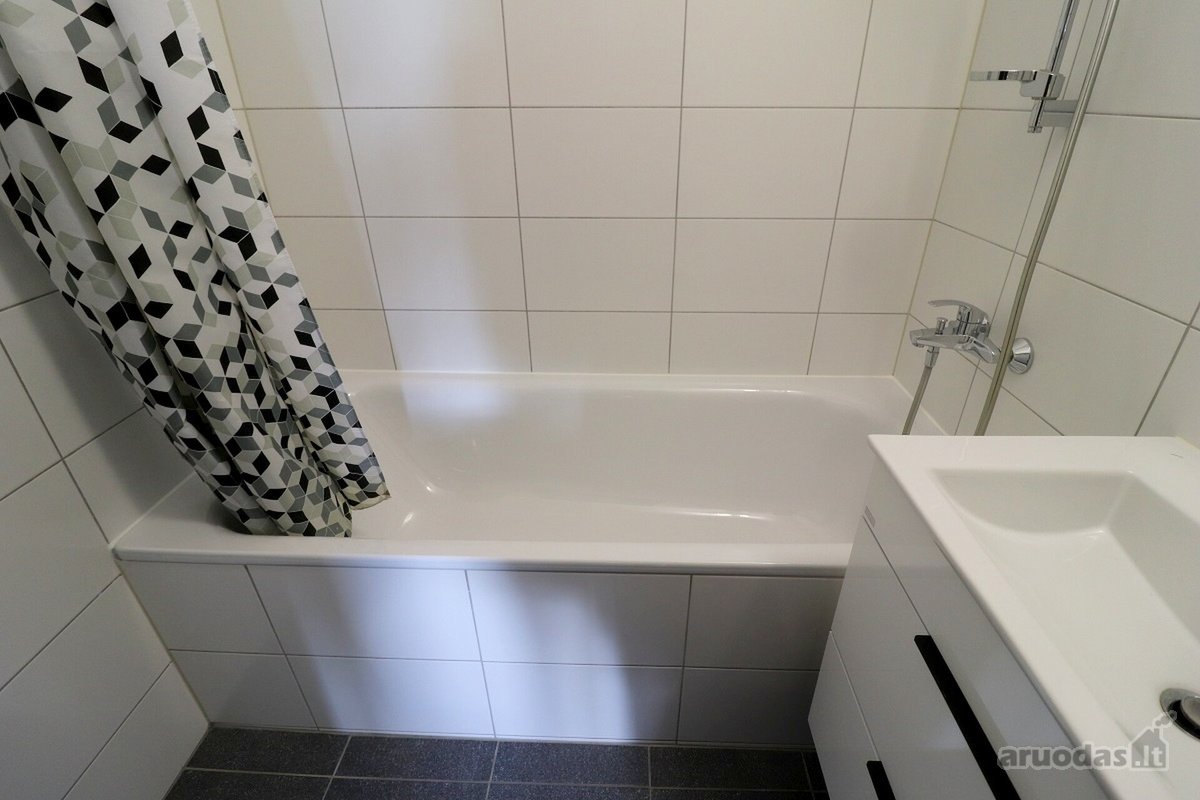 Jaukiai moderniai įrengtas dviejų kambarių - nuotraukos Nr. 7