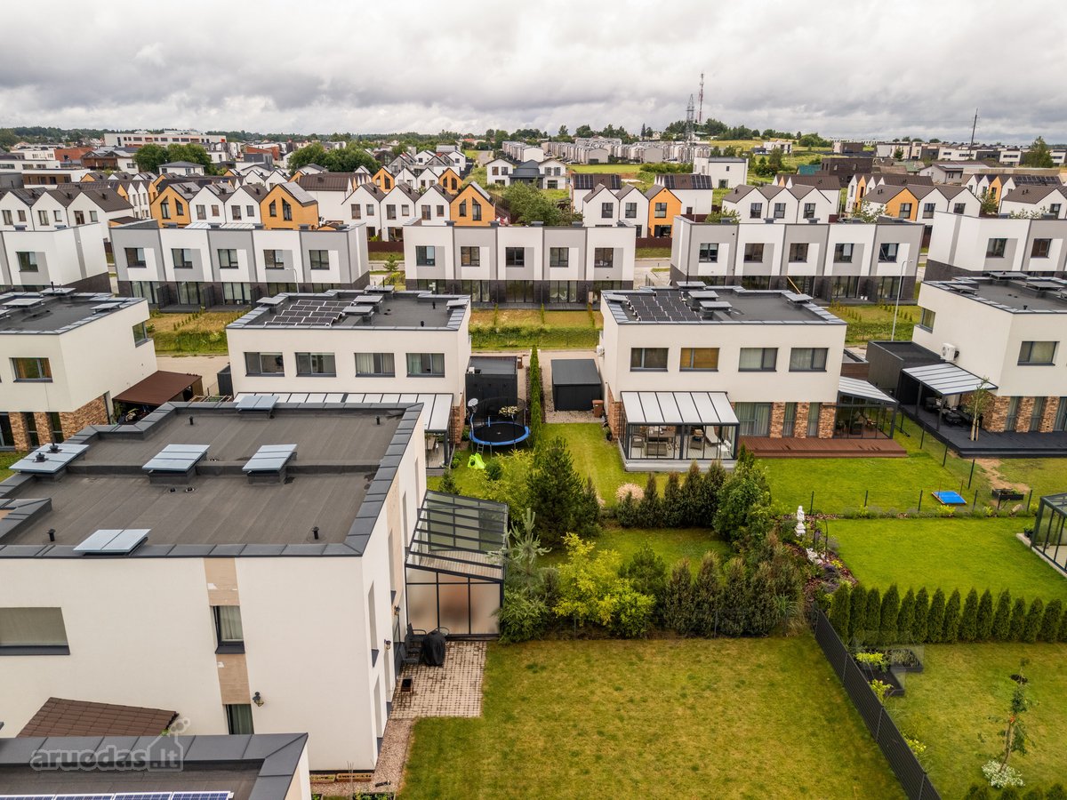 Parduodamas pilnai įrengtas 115 m² kotedžas - nuotraukos Nr. 38