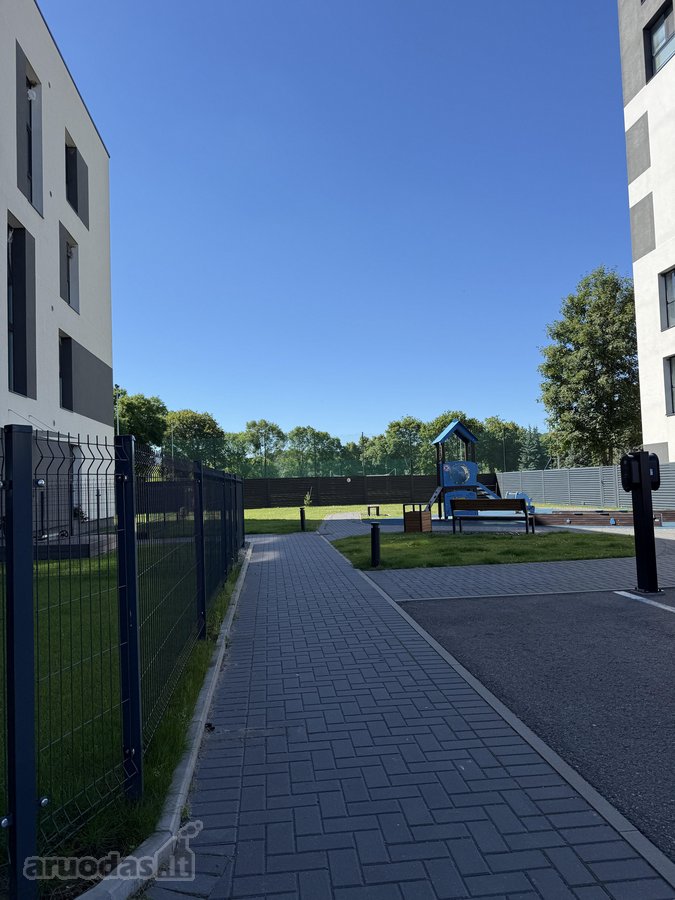 Nuomojamas jaukus ir erdvus, dviejų kambarių - nuotraukos Nr. 12