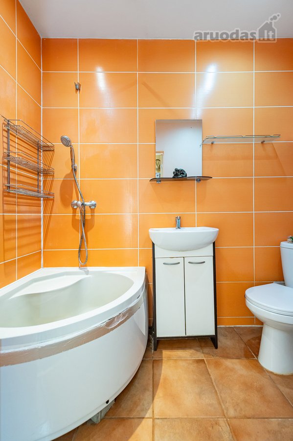 Parduodamas tvarkingas dviejų kambarių butas - nuotraukos Nr. 17