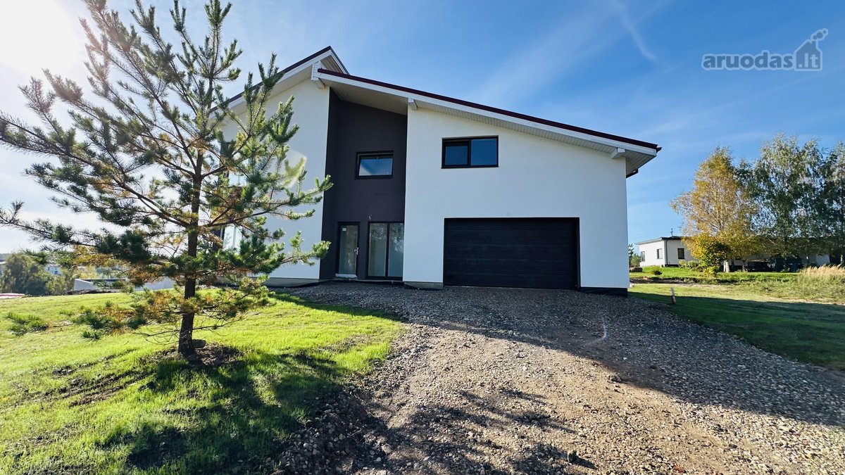 Tarp dvejų ežerų, vaizdingoje, žalumos - nuotraukos Nr. 3
