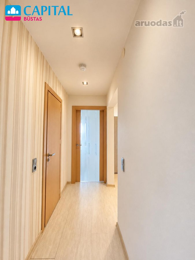 3 kambarių butas su erdvia svetaine ir miesto - nuotraukos Nr. 13