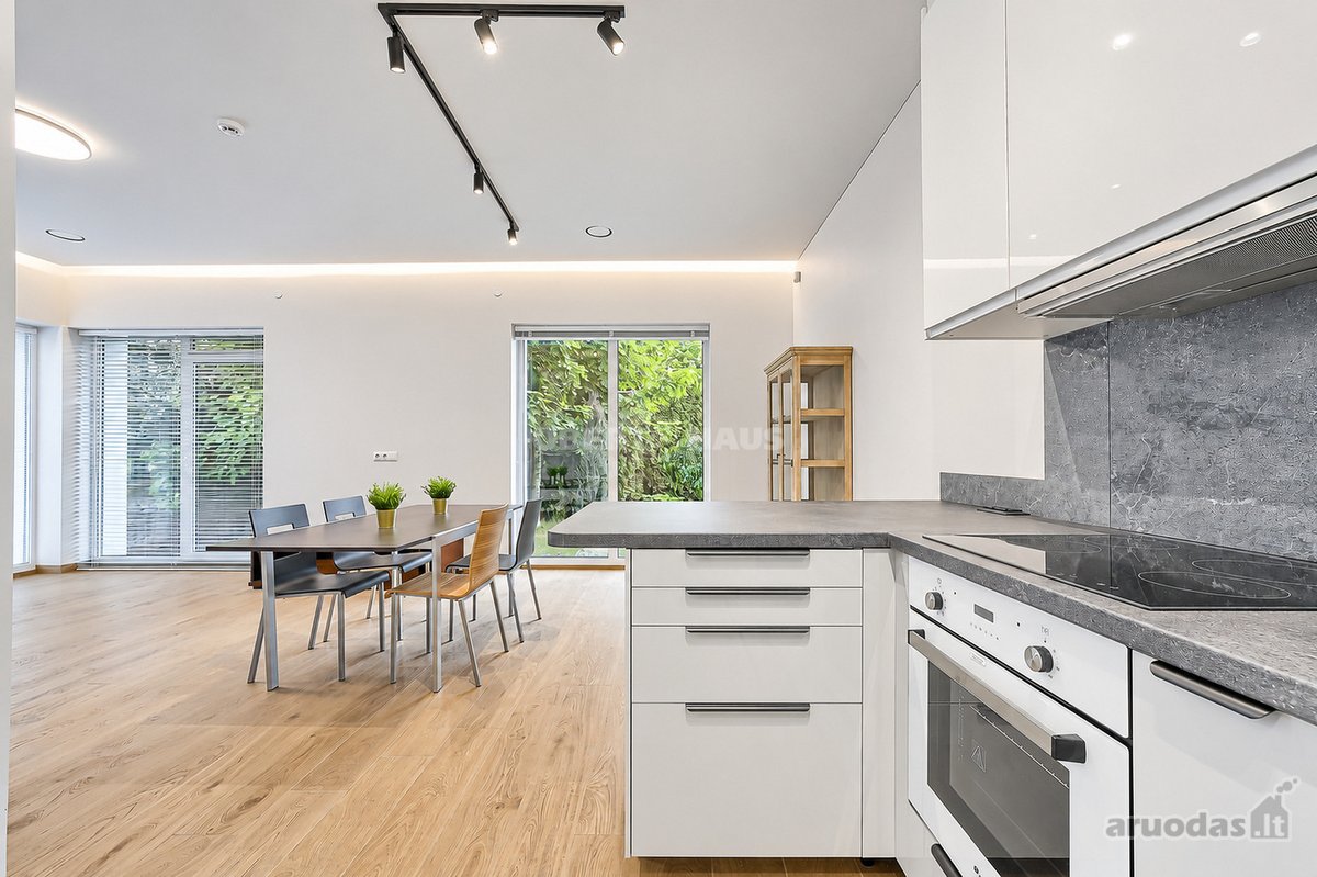 Bright And Stylish 4-room House For Rent In - nuotraukos Nr. 13