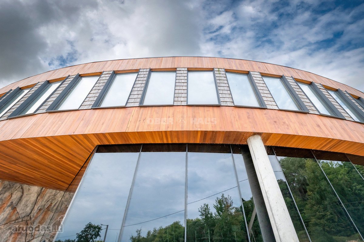 Išskirtinis pastatas tiek architektūriniais - nuotraukos Nr. 3