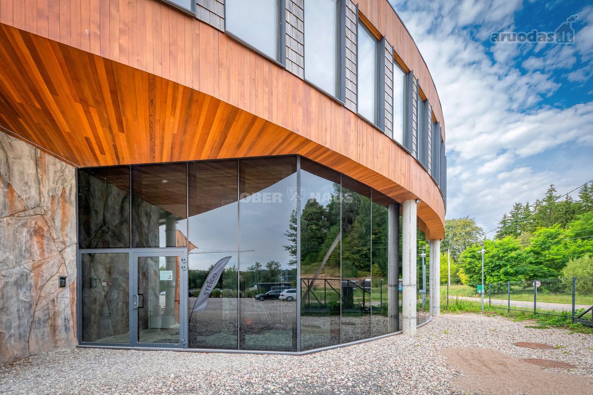 Išskirtinis pastatas tiek architektūriniais - nuotraukos Nr. 2