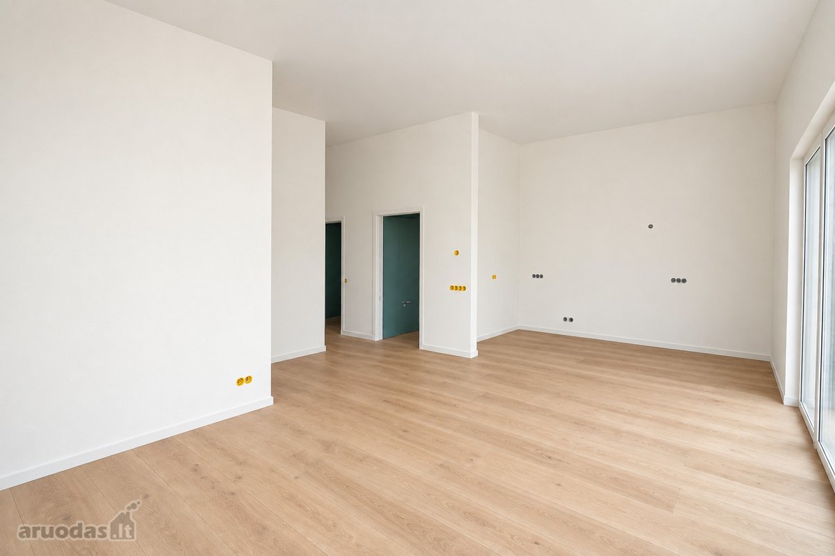 Modernaus fasado sublokuotas namas. Pilnos - nuotraukos Nr. 9