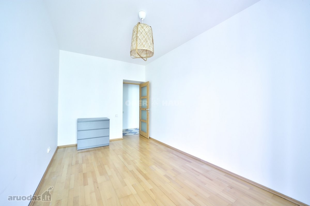 Parduodamas labai erdvus 3 kambarių butas - nuotraukos Nr. 18