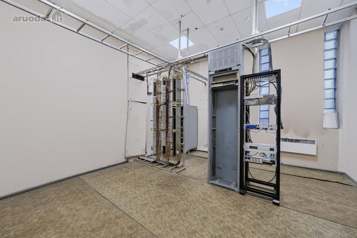 Parduodama Administracinio pastato dalis (545 - nuotraukos Nr. 12