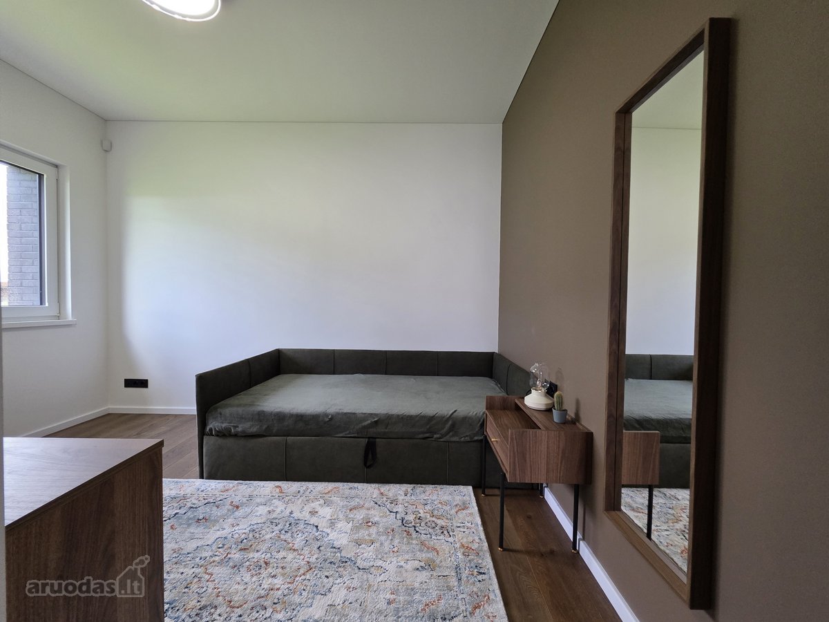 * Parduodamas Labai Jaukus, Erdvios Svetainės - nuotraukos Nr. 37