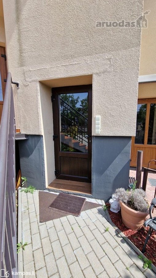 Parduodamas pilnai įrengtas 5 kambarių butas - nuotraukos Nr. 9