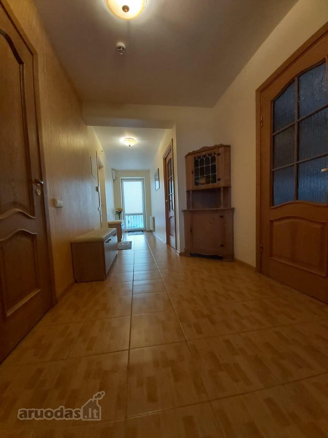 Parduodamas pilnai įrengtas 5 kambarių butas - nuotraukos Nr. 17