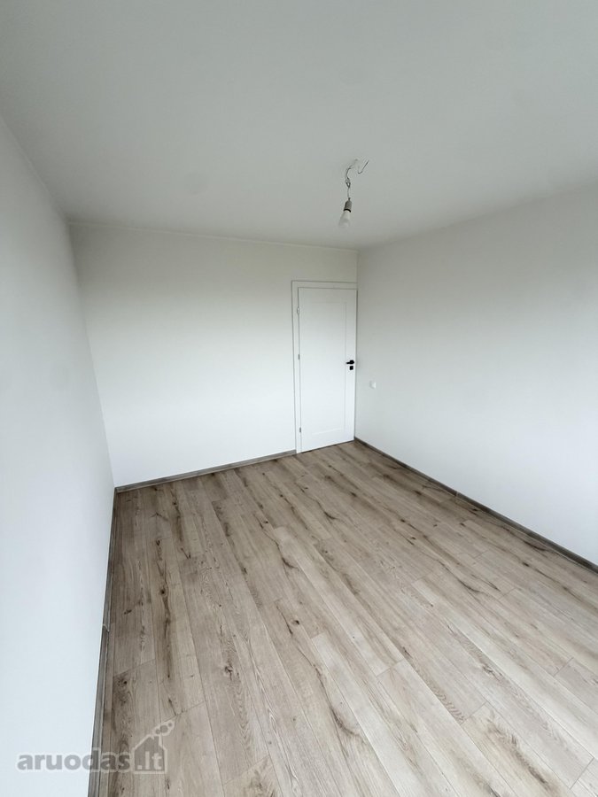 Parduodamas naujai kapitaliai suremontuotas - nuotraukos Nr. 17