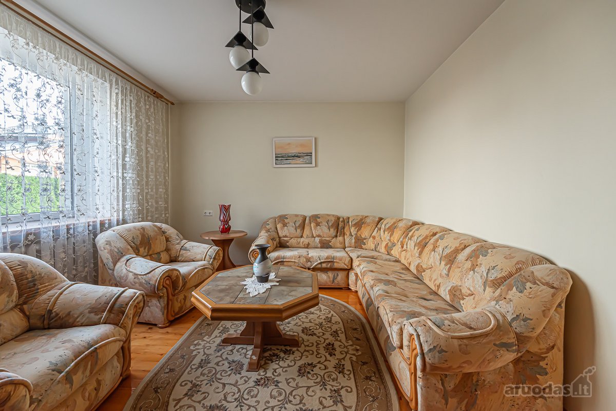 Parduodamas erdvus ir kokybiškai įrengtas - nuotraukos Nr. 35