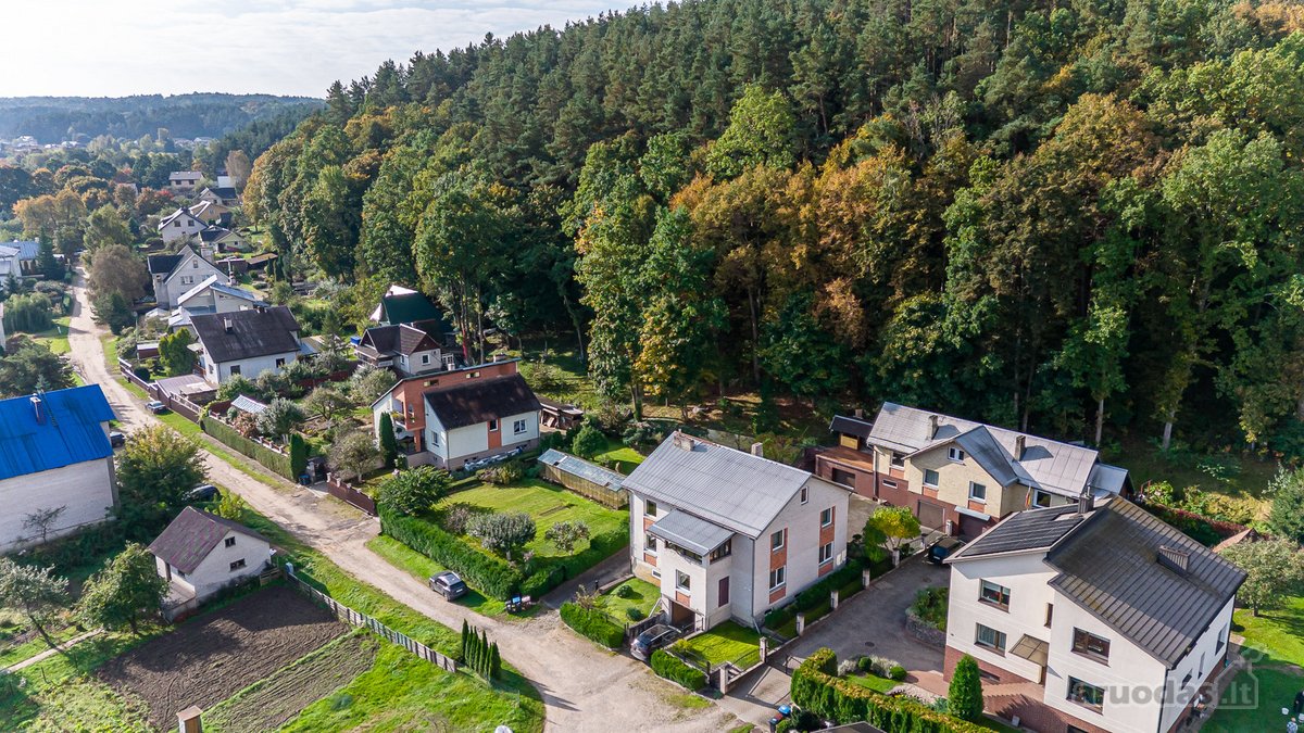 Parduodamas erdvus ir kokybiškai įrengtas - nuotraukos Nr. 56