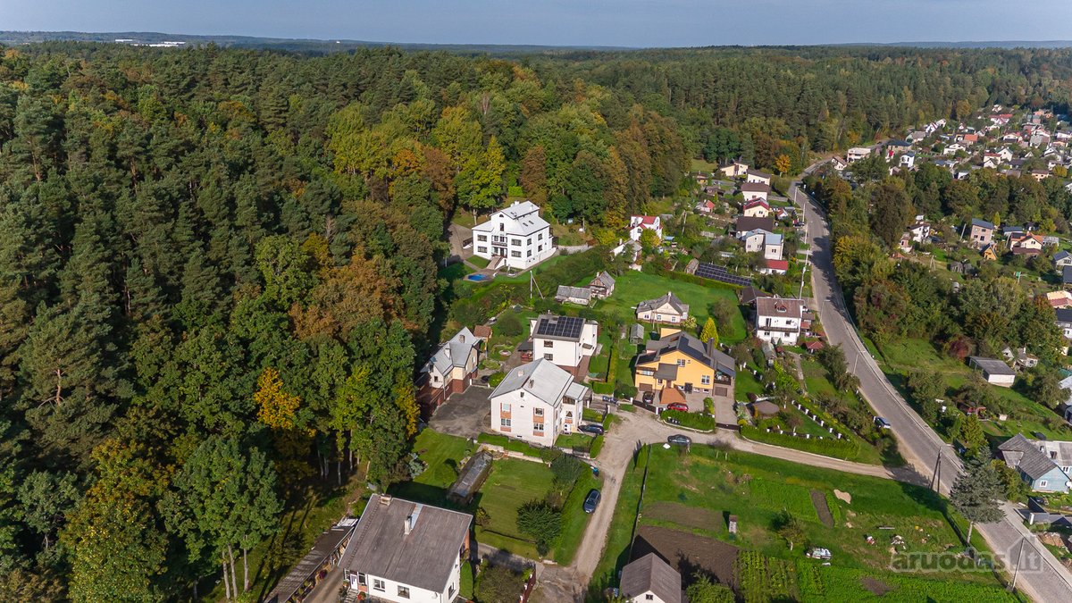 Parduodamas erdvus ir kokybiškai įrengtas - nuotraukos Nr. 62