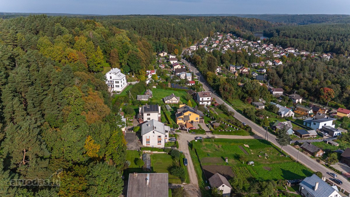 Parduodamas erdvus ir kokybiškai įrengtas - nuotraukos Nr. 63