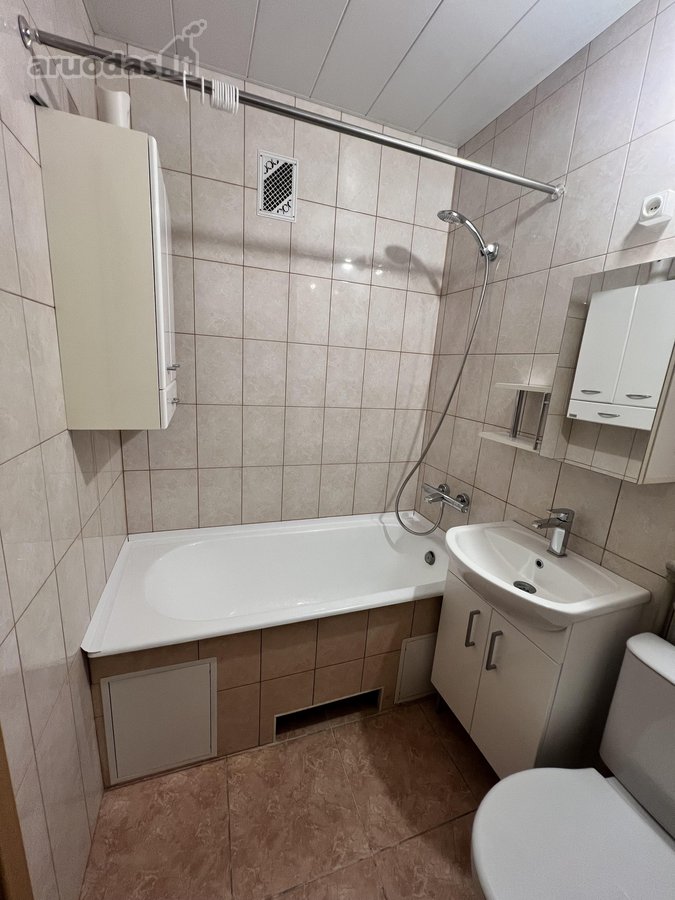 Išnuomojamas 2 kambarių butas strategiškai - nuotraukos Nr. 13