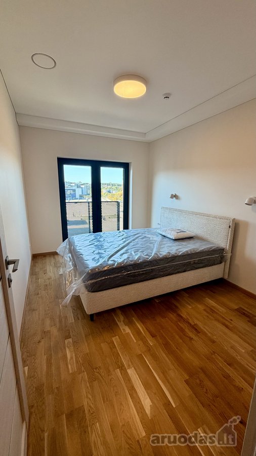 Išnuomojamas Naujai Įrengtas 2 Kambarių Butas - nuotraukos Nr. 8