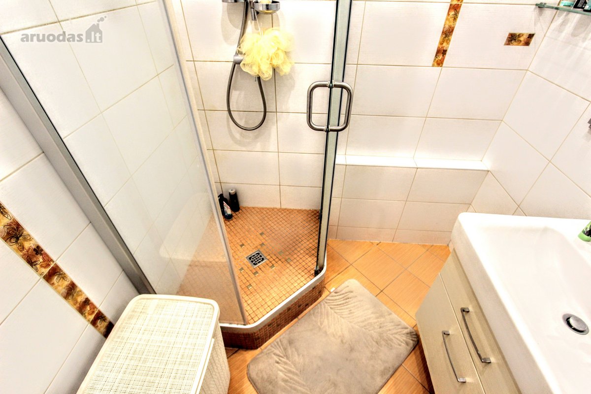 Nuomojamas 3 izoliuotų kambarių butas su - nuotraukos Nr. 7