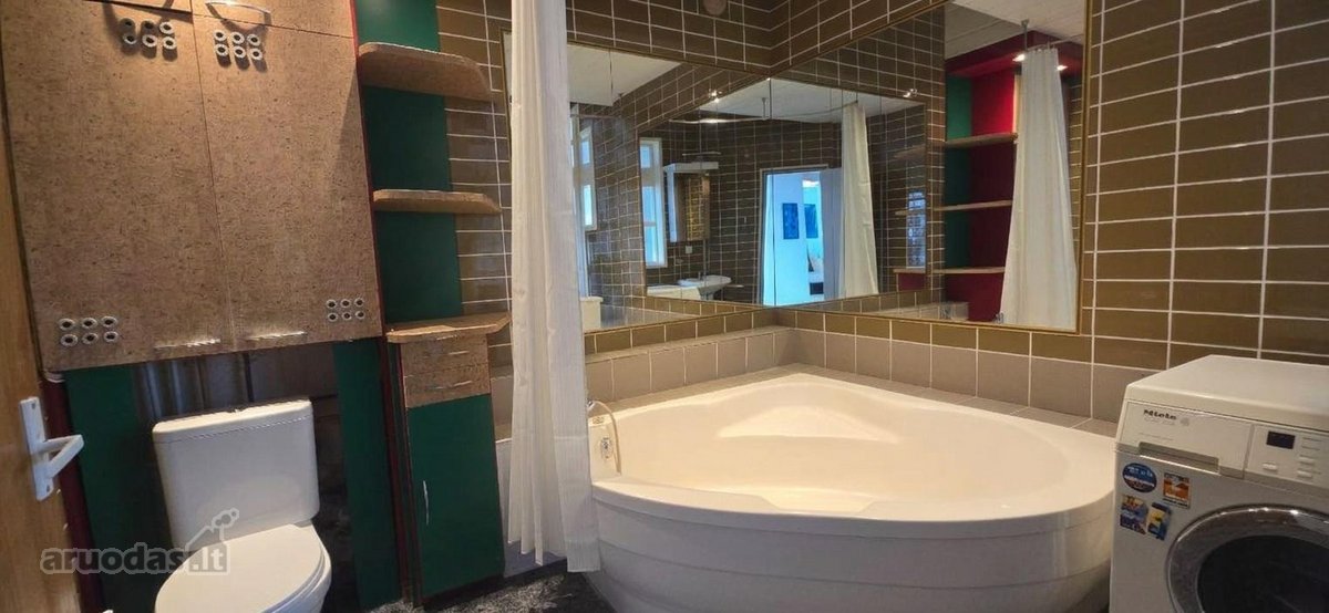 Išnuomojamas erdvus ir išskirtinis 3 kambarių - nuotraukos Nr. 9