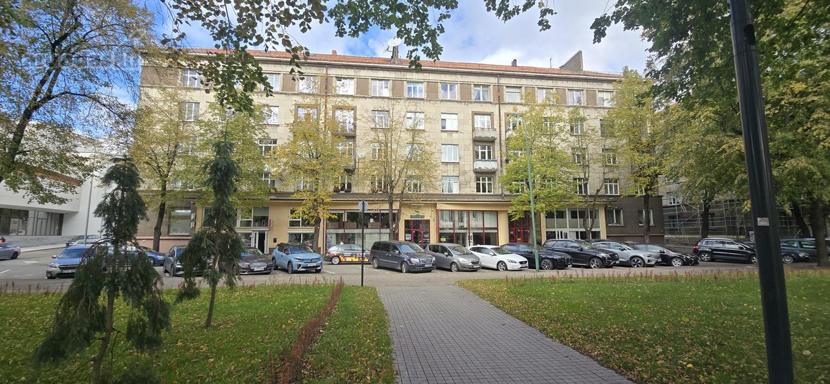 Išnuomojamas erdvus ir išskirtinis 3 kambarių - nuotraukos Nr. 25