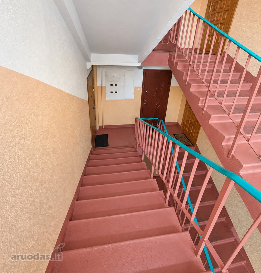 Parduodamas šviesus ir šiltas 2 kambarių - nuotraukos Nr. 13