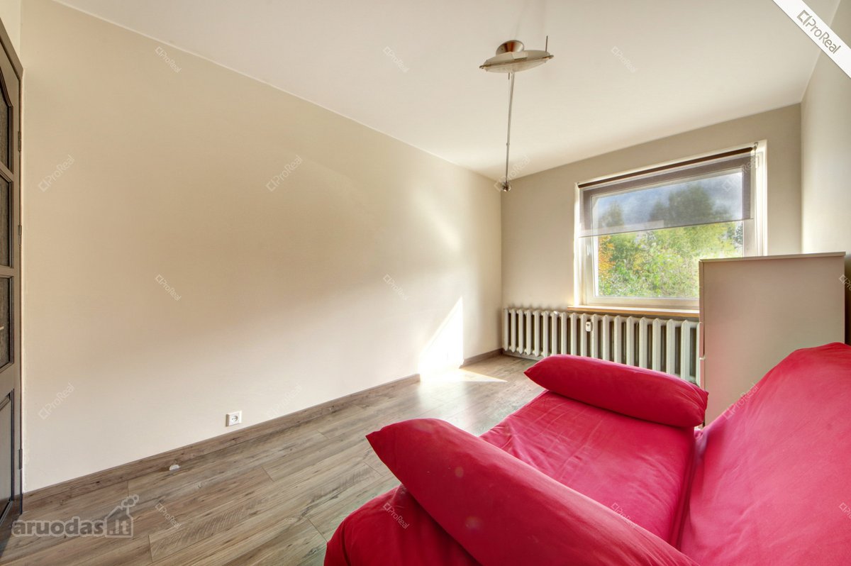 Išnuomojamas 3 Kambarių Butas Renovuotame - nuotraukos Nr. 7
