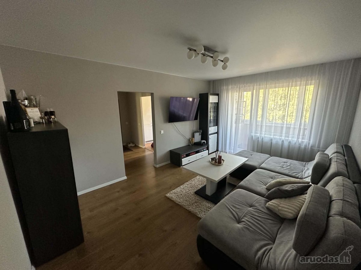Parduodamas tvarkingas 48,7 m² butas su - nuotraukos Nr. 2