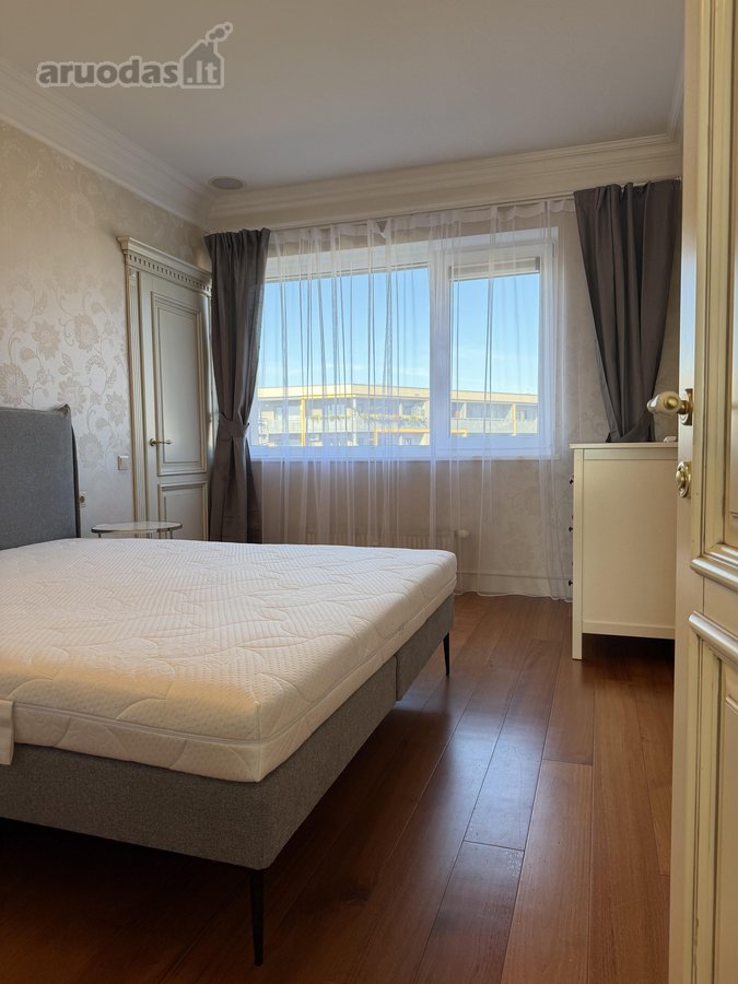 Išnuomojamas šviesus ir erdvus butas su dviem - nuotraukos Nr. 11