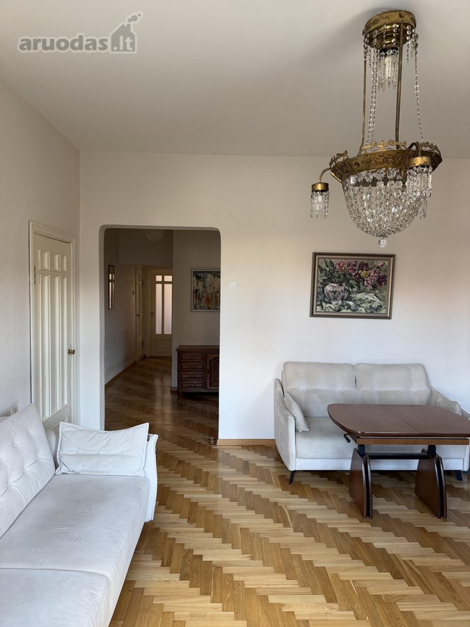 Parduodamas jaukus ir šviesus 3 kambarių - nuotraukos Nr. 2