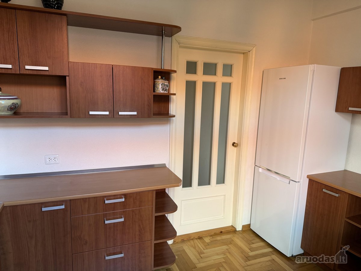 Parduodamas jaukus ir šviesus 3 kambarių - nuotraukos Nr. 17